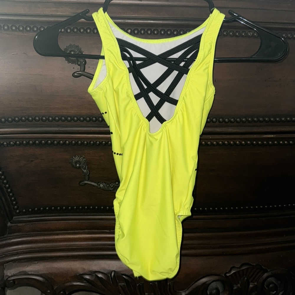 Chalk Warrior Ozone Leotard YM EUC - Picture 3 of 5